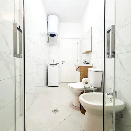 Deluxe 643 Apartman *