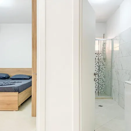 Deluxe 643 Apartman *